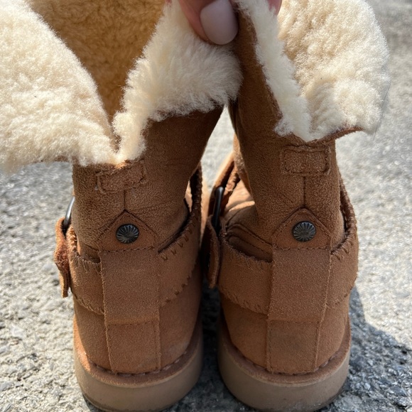 UGG boots in perfect condition. - Picture 1 of 11